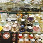 Étalage de tasses de thé